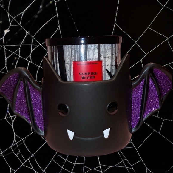 Halloween Bat 🦇 Candle Holder - Picture 2 of 10